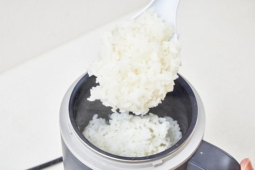 炊飯時間:45分食感 :3.5/5点 エレコム「LiFERE 小型IH炊飯器」おすすめ イメージ