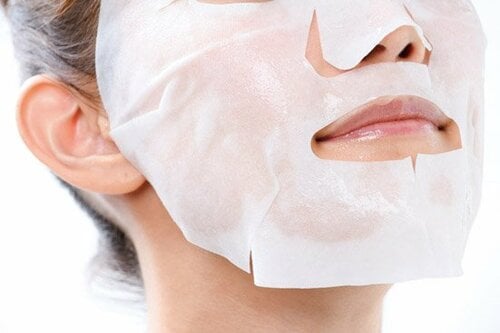 C評価: 高級なのに全部ダメなSK-Ⅱ顔にフィットせず浮いてすぐ乾く