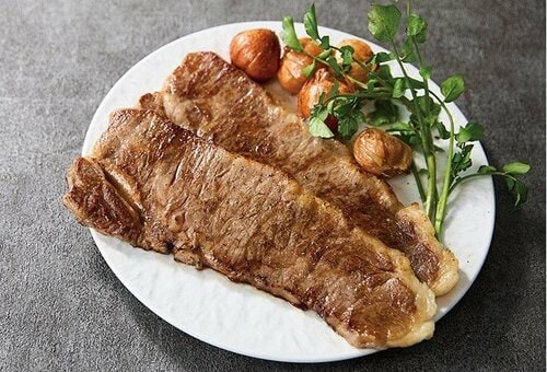 【お肉】秋田県湯沢市「みなせ牛(秋田産黒毛和牛)特選ステーキ 満足コース」 ふるさと納税おすすめ イメージ