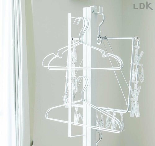 感動ポイント:たたんだ状態でもハンガーを収納できる LDKベストバイ室内物干しおすすめ イメージ3
