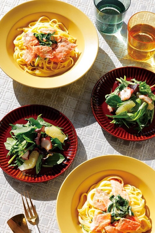 黄色と茶の組み合わせで食卓を北欧っぽくできる イメージ