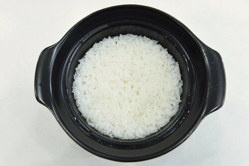 ▼炊きたてのご飯 料理家が選ぶ電子レンジ炊飯器おすすめ イメージ
