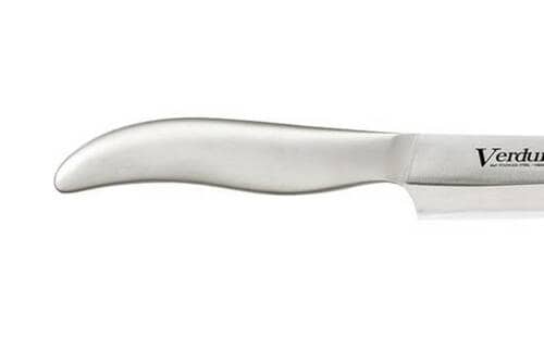 持ったときのしっくり感と刃がスッと通る切れ味 包丁おすすめ イメージ