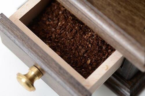 ポイント：重厚感にあふれ使い込むほどに愛着がわく イメージ