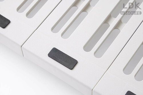 すべり止めのシール付き 押し入れ収納グッズおすすめ イメージ
