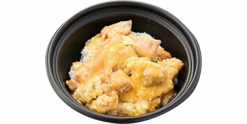 ①ふわふわ卵もつゆだくごはんもたまらない! 親子丼