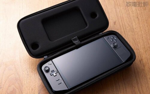 【持ち運びやすさ】スティックを守れるケース付きで壊れる心配なく持ち運べる! ポータブルゲーミングPCおすすめ イメージ