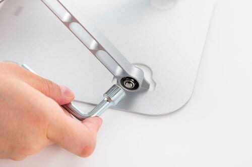 テスト3:角度や高さの調整しやすさを比較 ノートパソコンスタンドおすすめ イメージ