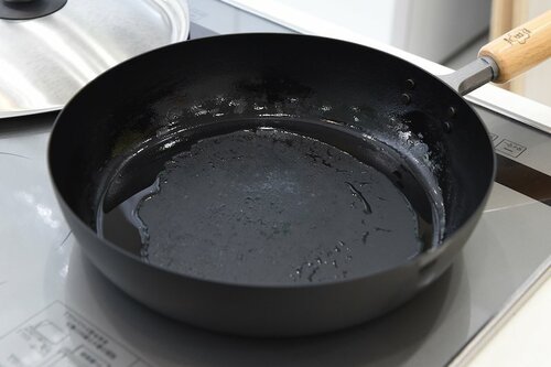8位: 持ち手が滑るがくっつきにくい 匠ジャパン マグマプレート MGFR26 鉄フライパンおすすめ イメージ4