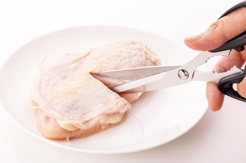 下ごしらえも仕上げも包丁がいらないことも キッチンバサミおすすめ イメージ