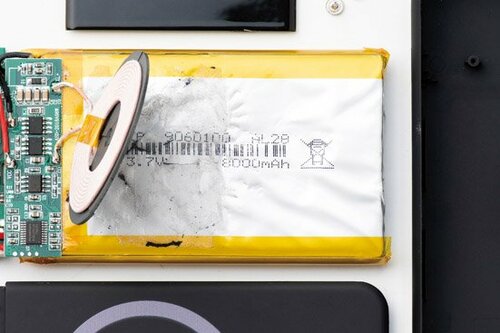 「10000mAh」は偽装でした!分解で暴かれた実際の容量は? イメージ3