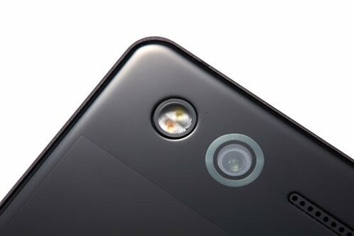 基本性能は9万円という価格を考えるともう一歩