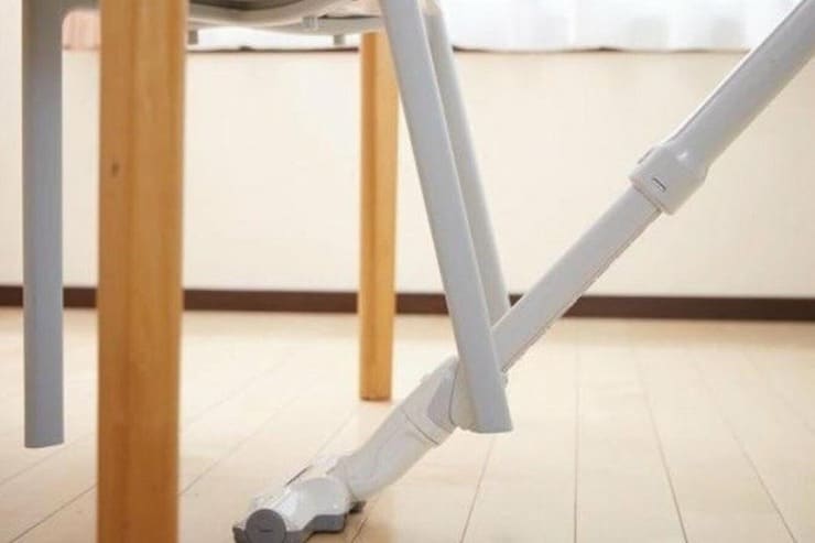 【IKEA】ダイニングを“浮かせるイス”にしたら掃除効率が上がりました｜イケアの売れ筋アイテムを検証