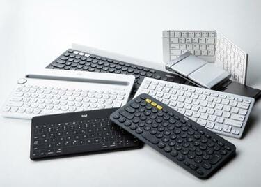 iPad Air 本体　比較的美品　バッテリー良好　純正スマートキーボード付 Amazon.co.jp: 【整備済み品】 Apple Smart Keyboard iPad Pro