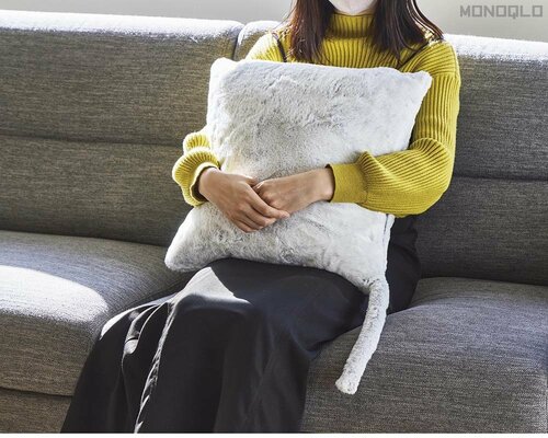 「一生使う」の決定打!:ぬいぐるみに変身!来客から大好評です ニッセン「まるで猫! のようなしっぽ付きクッションカバー(猫Feel)」おすすめ イメージ