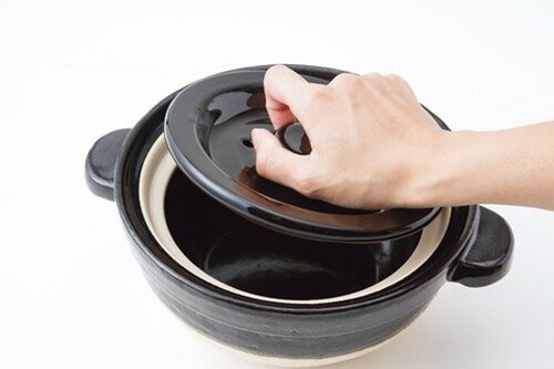 内ぶた付きで吹きこぼれゼロ！遠赤外線効果でおいしく炊ける イメージ2