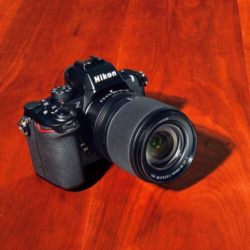 「構える・のぞく・撮る」カメラの基本を真摯に作り込んだ名機です 家電批評ベストバイオブザイヤーおすすめ イメージ