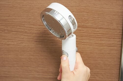 ①水量調節・止水ボタン付きを選ぶ 節水シャワーヘッドおすすめ イメージ