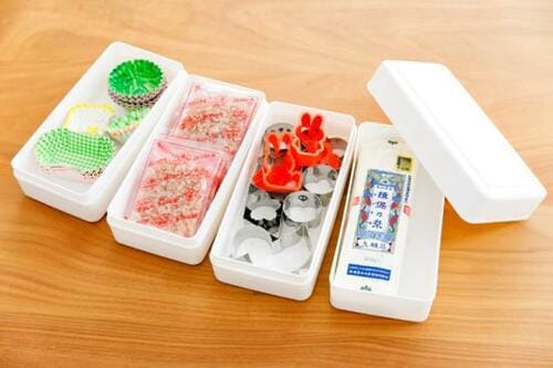 お弁当グッズなど小物類入れには重ねられるフタ付きが優秀です イメージ2