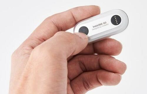 ポイント2：充電ケースを直挿しできる イメージ3