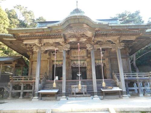日本初の黄金産出地!「金華山黄金山神社」