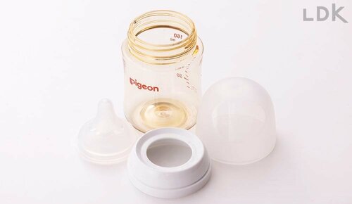 ボトル内がフラットで底まで洗いやすい 哺乳瓶おすすめ イメージ