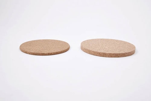 コルク鍋敷は焦げつくのが宿命買い替えやすいセリアがオススメです イメージ