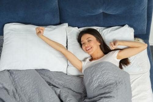 実際に寝てみて確かめる！ピッタリ合う枕の選び方 イメージ