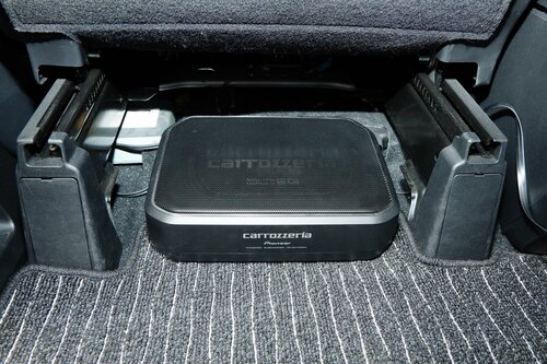 車載サブウーファーおすすめ パイオニア 20cm×13cmパワードサブウーファー イメージ3