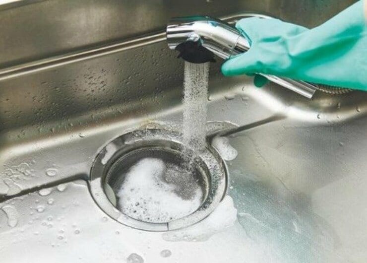 【排水口】水まわり掃除したら3日に1回したいぬめり防止ワザは？｜『LDK』が紹介