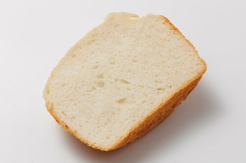 【パンの仕上がり】生地がきめ細かく密度感ある仕上がり。トースト向き！ ホームベーカリーおすすめ イメージ