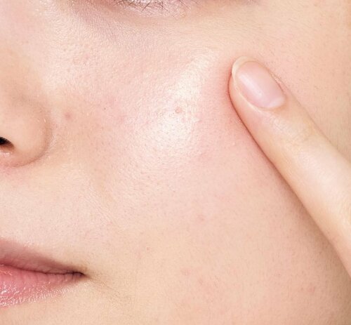 【使用感】指塗りでもムラになりにくい チークおすすめ イメージ