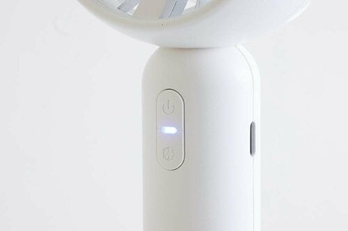 冷却機能の稼働中はLEDランプが青点灯