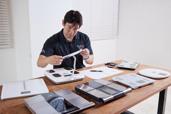 体組成計7製品をプロがテスト