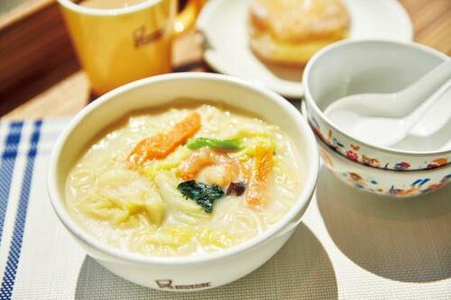 とろみスープと大きな具材が絡みあっておいしい「海鮮野菜麺」 イメージ2