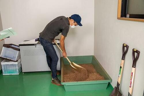 カインズ「パイプ柄ショベル 角 SK-GG」3