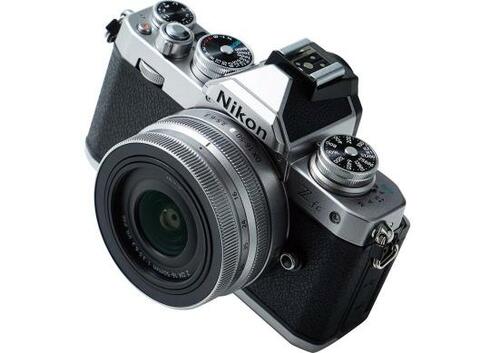 ニコン「Z fc」6