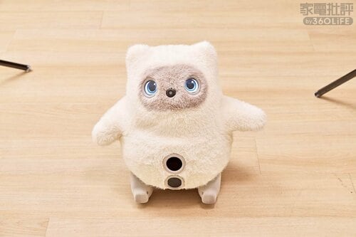 動きや反応はややぎこちない ペットロボットおすすめ イメージ