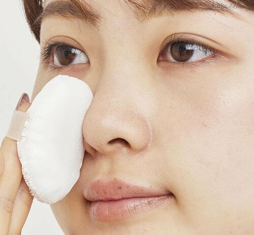 毛穴のメイク崩れ、メイク上から下地で隠せばいい? 毛穴カバー下地おすすめ イメージ