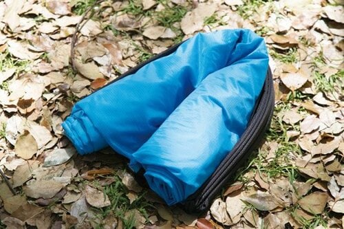 ①空気を閉じ込るだけで完成DEMARKのエアーソファー イメージ2