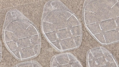 切り込みのあるシールが爪にフィットする ネイルチップ用接着アイテムおすすめ イメージ