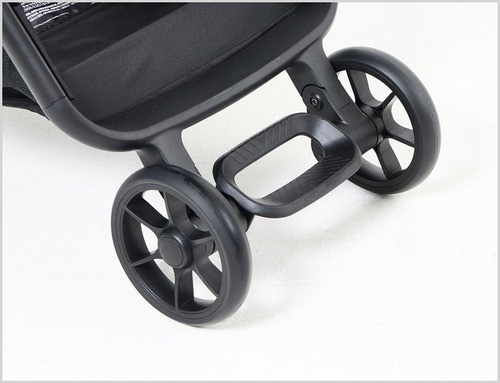 車輪ロックがラク！ B型ベビーカーおすすめ イメージ