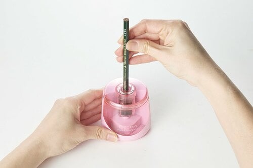 抜き挿しや安定性などをチェック！ 電動鉛筆削りおすすめ イメージ