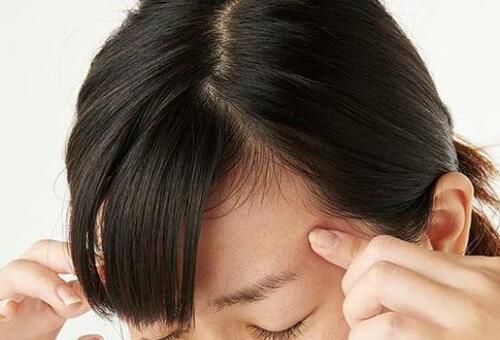 対策:冷やしたりツボを押すと痛みが和らぐことも イメージ2