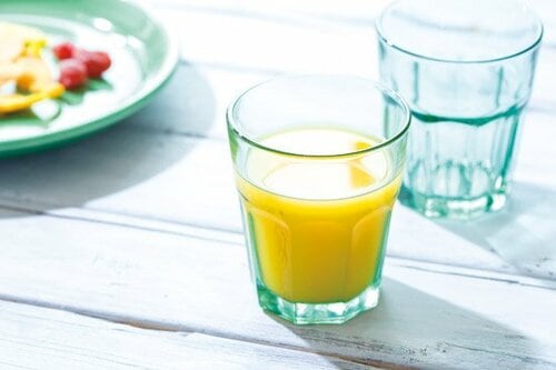ホットもアイスも飲めるグラスが1コ70円以下!
