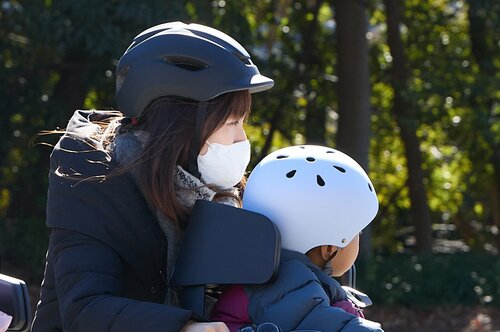 前シートを付けた場合に、子どもの頭が視界に入る 電動アシスト自転車おすすめ イメージ