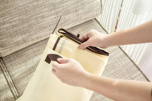 【B評価】ヒモで結ぶのは面倒袋になるスタイルは収納便利
