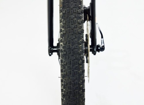汎用性の高さが魅力の700Cホイール グラベルe-bikeおすすめ イメージ