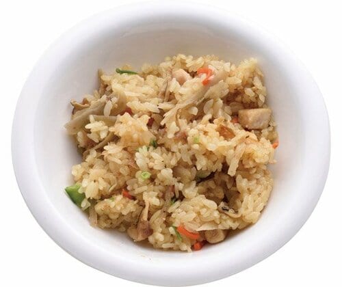 【ローソン1位】甘めの鶏だしにごぼうが香る「鶏ごぼうごはん」 イメージ2