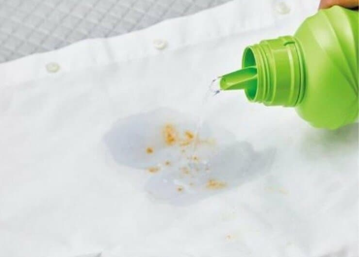 【洗濯ワザ】食べこぼしは「油汚れ」と「それ以外」でラクに落とせます｜『LDK』と洗濯のプロが伝授